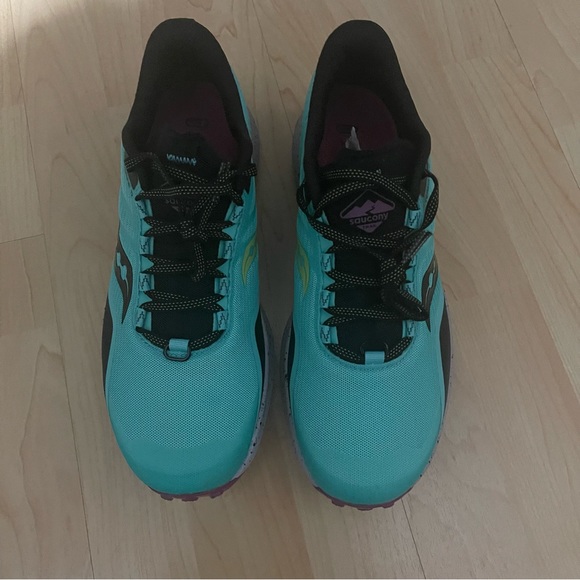 Saucony  Xodus Ultra Sneakers women size 10.5 - Picture 2 of 4